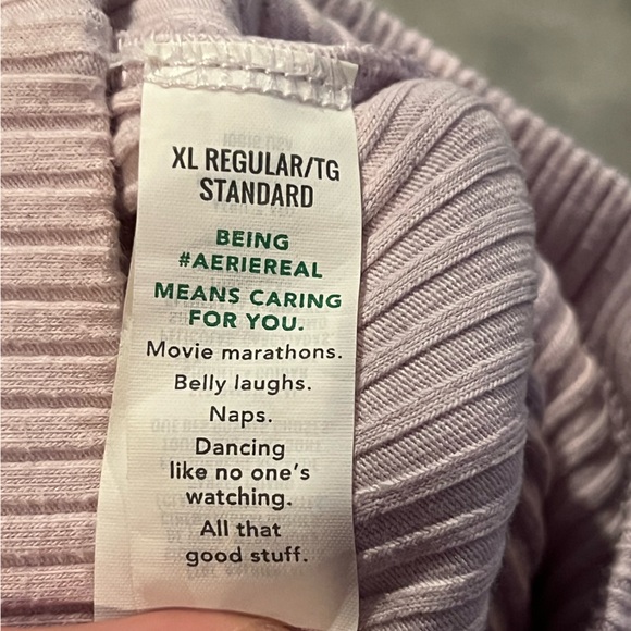 Aerie super flare legging - Picture 3 of 4